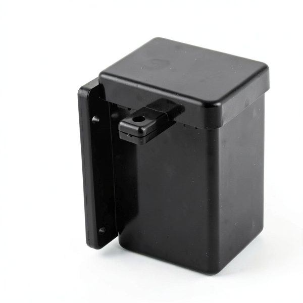Curt Breakaway Battery Case Model 52022 Black Polyethylene Lid-4